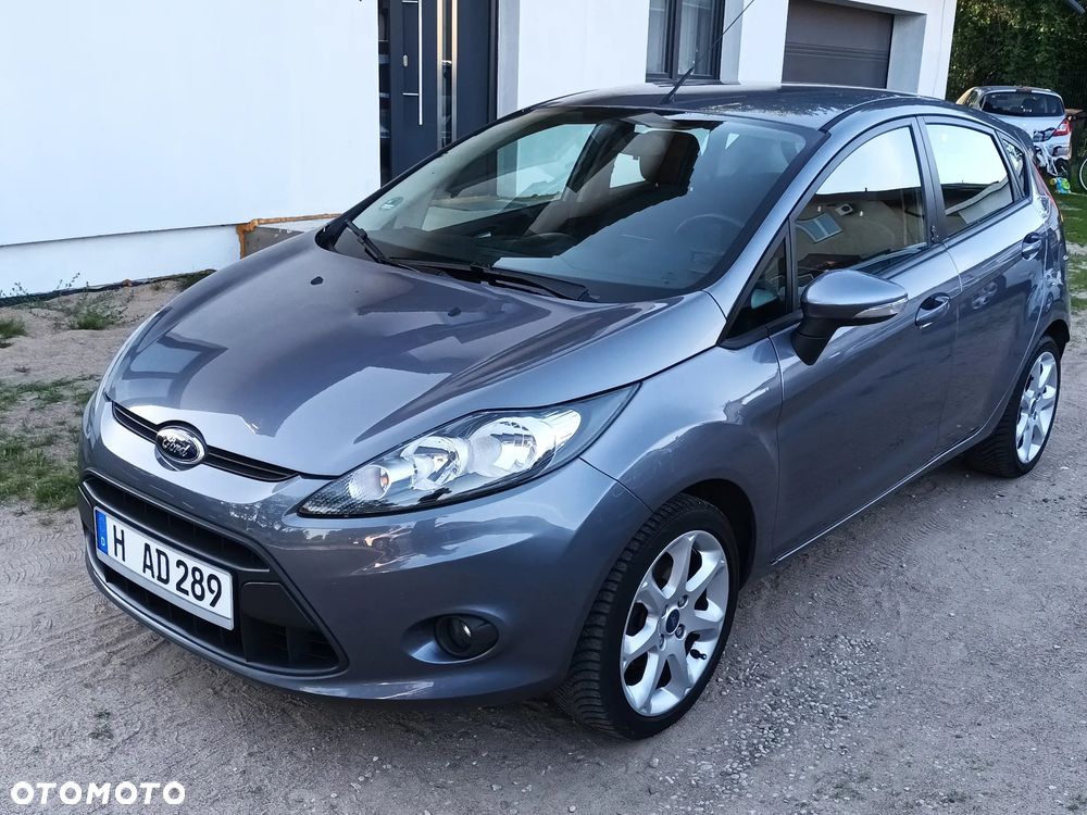 Ford Fiesta 1.25 Celebration - 1