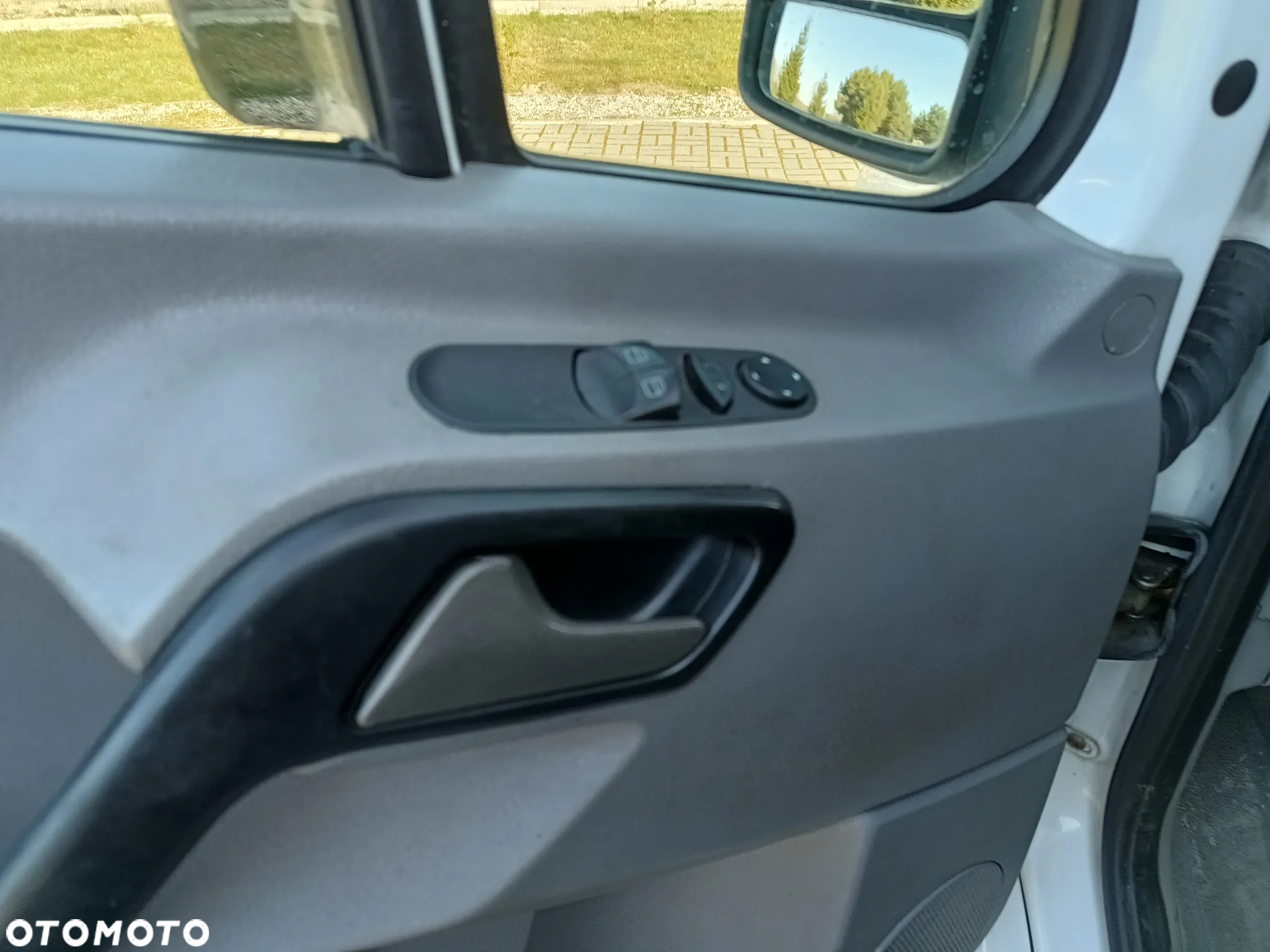 Mercedes-Benz Sprinter - 23