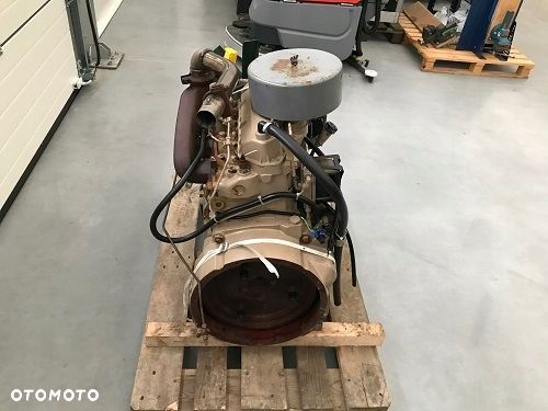 SILNIK JOHN DEERE 3179 DF kompletny 3-cylindrowy - 5