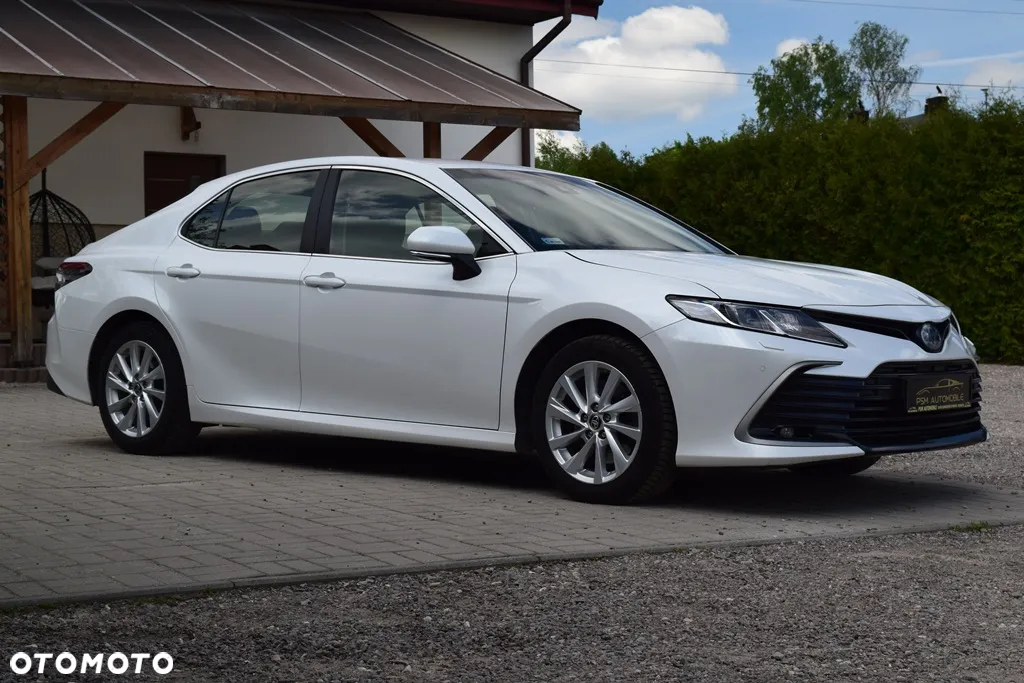 Toyota Camry 2.5 Hybrid Comfort CVT - 6
