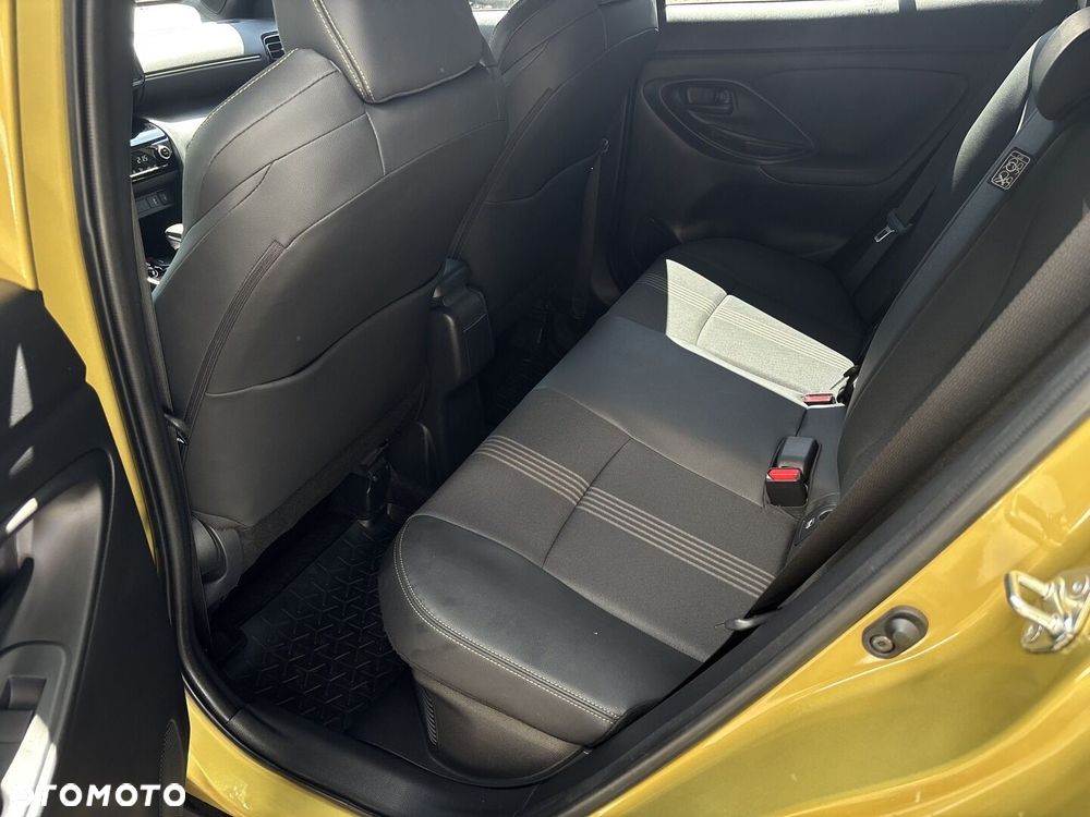 Toyota Yaris Cross Hybrid 1.5 Adventure - 12
