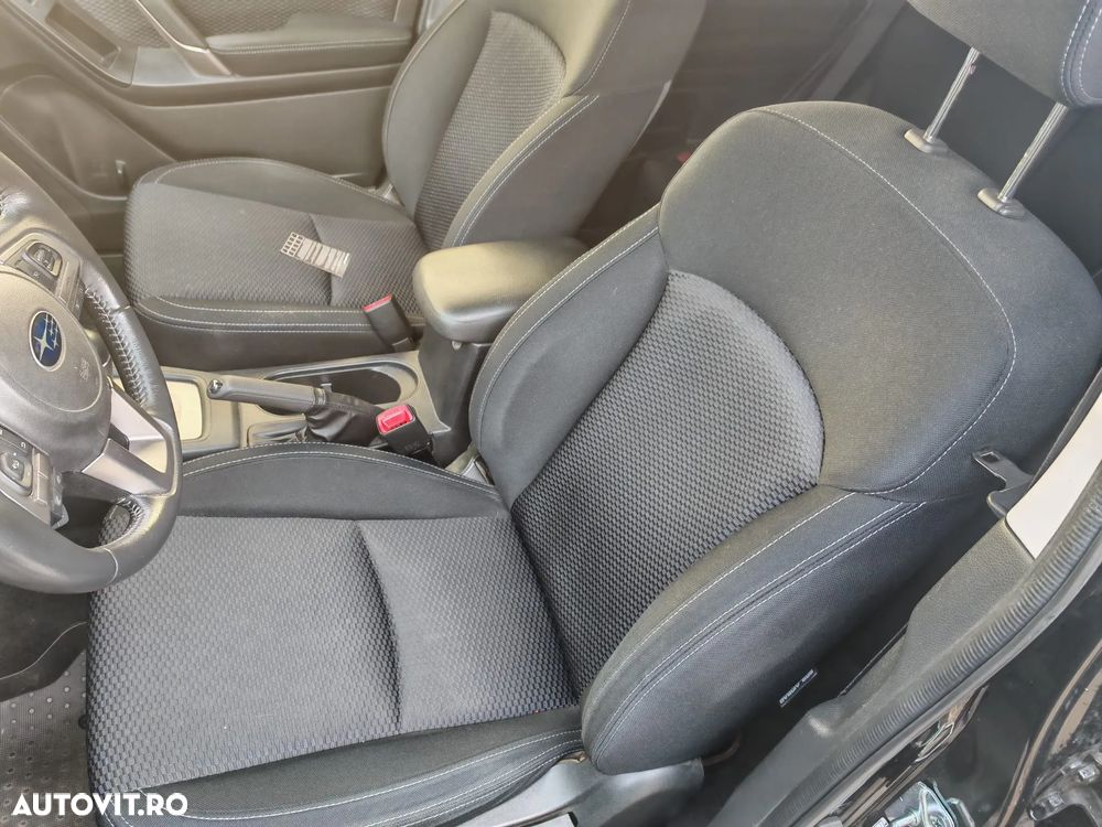 Subaru Forester 2.0i CVT Exclusive ES - 5