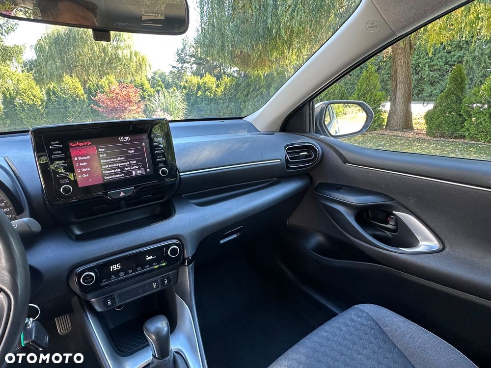 Mazda 2 Hybrid - 7
