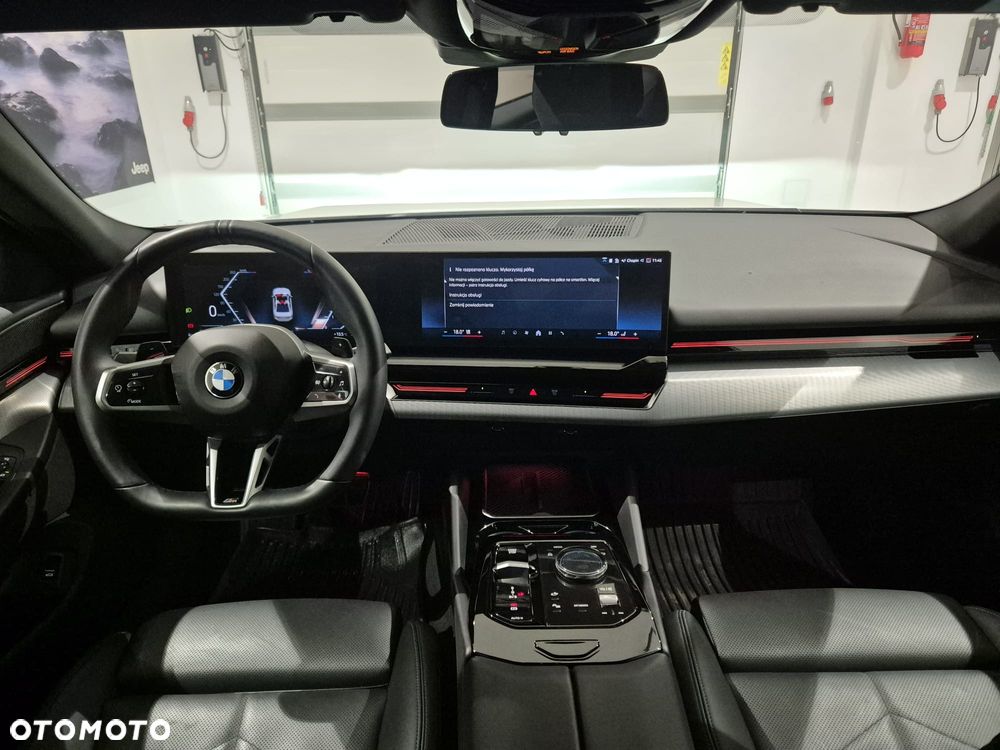 BMW Seria 5 520d xDrive mHEV M Sport - 11