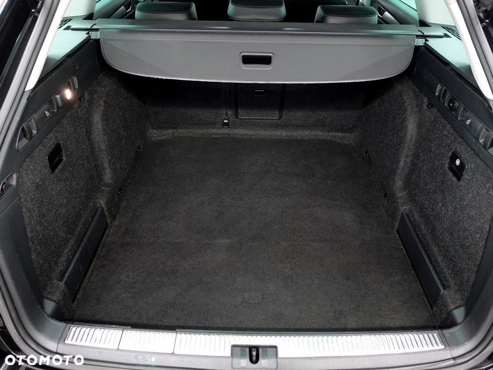 Skoda Superb 2.0 TDI Style DSG - 37