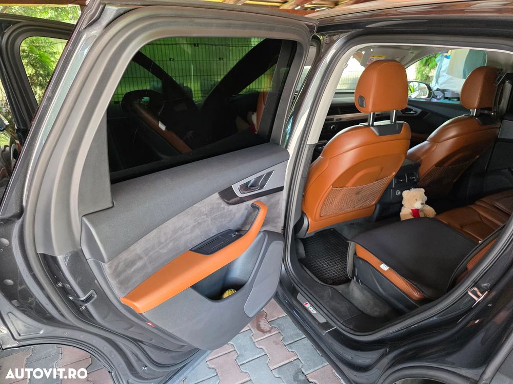 Audi SQ7 4.0 TDI quattro Tiptronic - 18