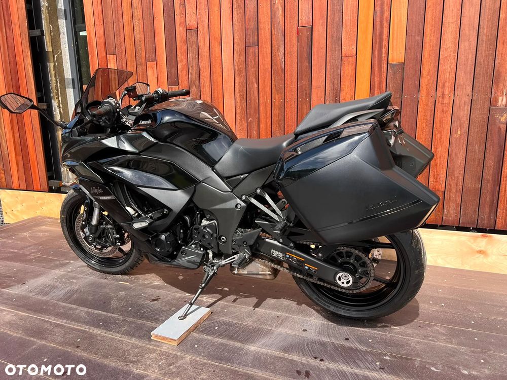 Kawasaki Ninja 1000 SX - 11