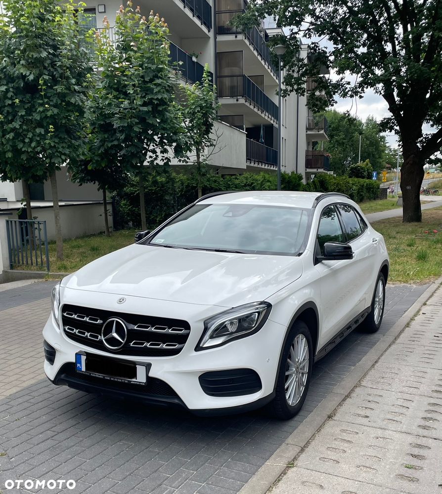 Mercedes-Benz GLA 220 4-Matic - 1