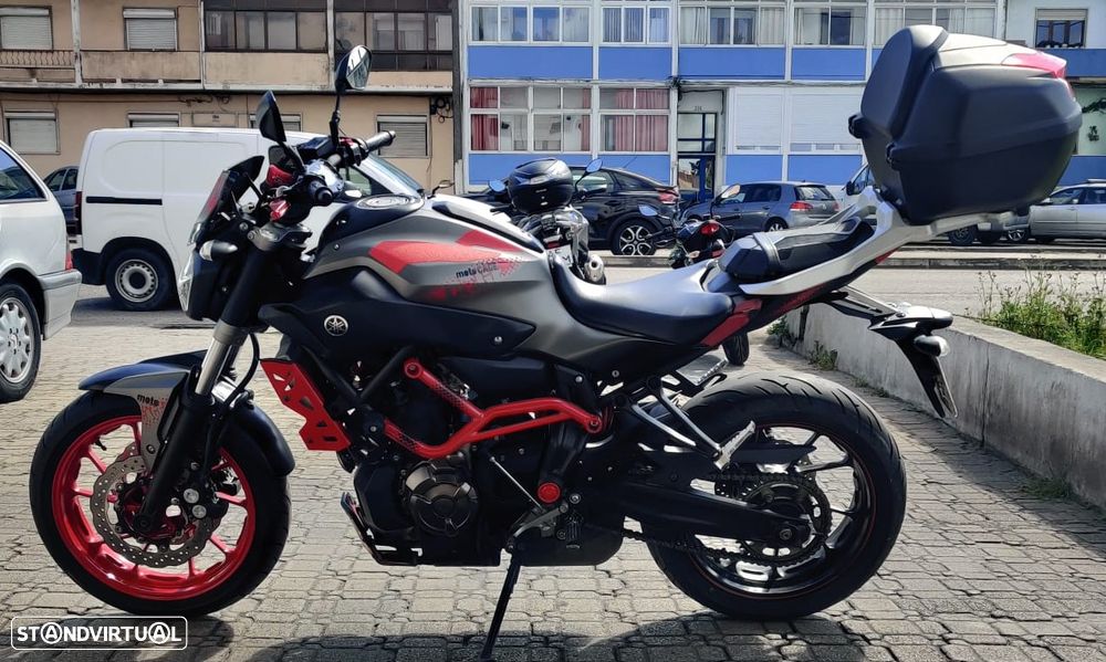 Yamaha MT-07 75 CV - 2