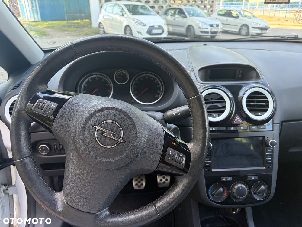 Opel Corsa 1.4 16V Color Edition - 9