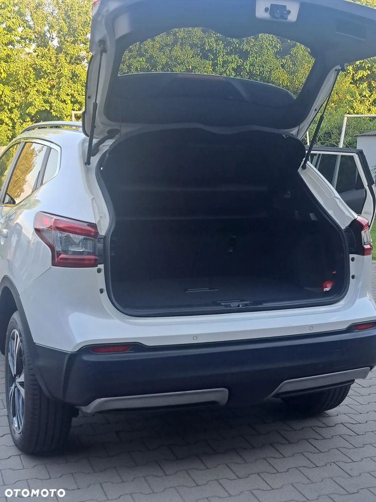 Nissan Qashqai 1.3 DIG-T N-Connecta - 10