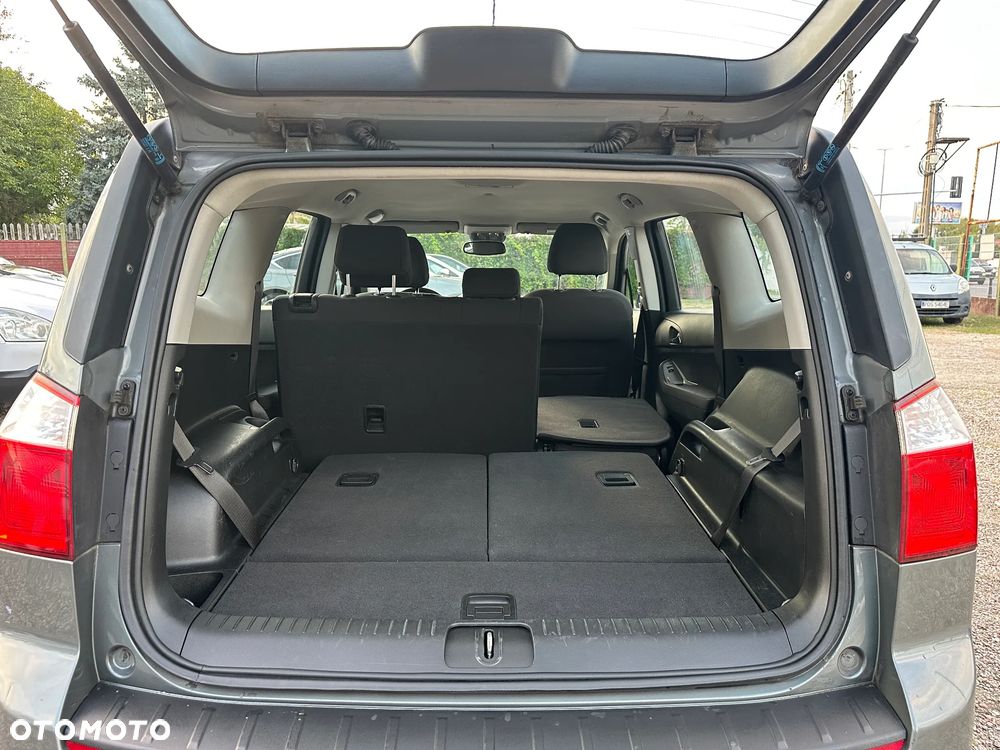 Chevrolet Orlando - 34