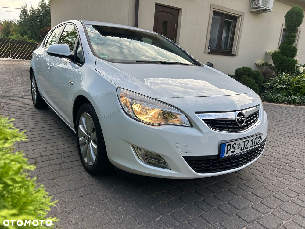 Opel Astra 1.4 ecoFLEX - 13