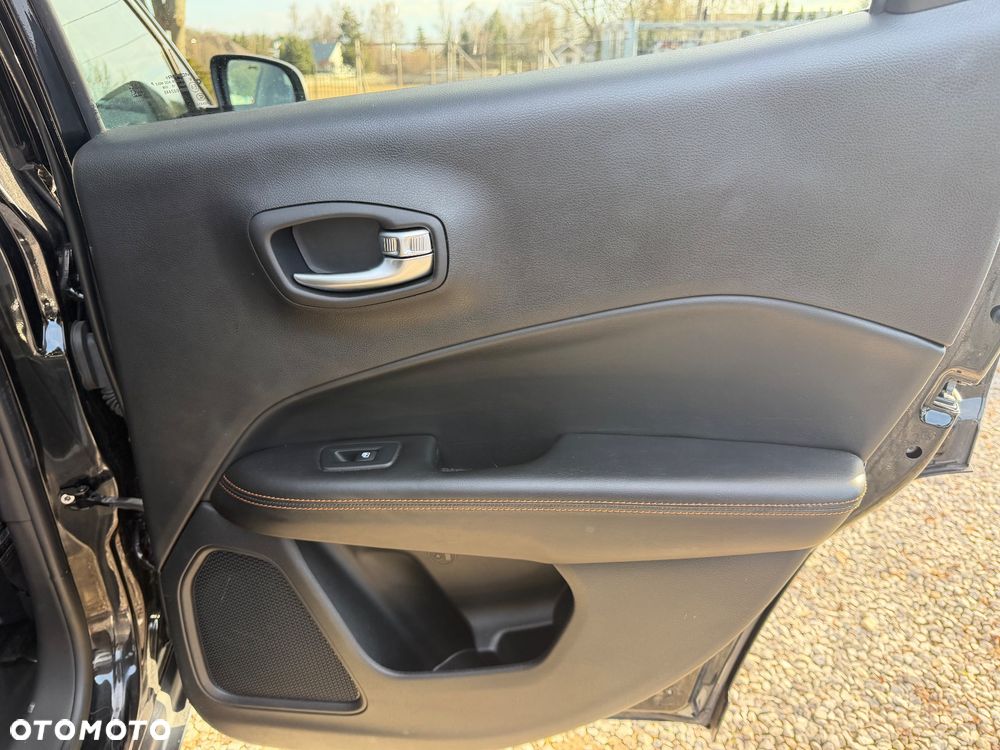 Jeep Compass ver-1-5-t4-mhev-limited-fwd-s-s-dct - 32