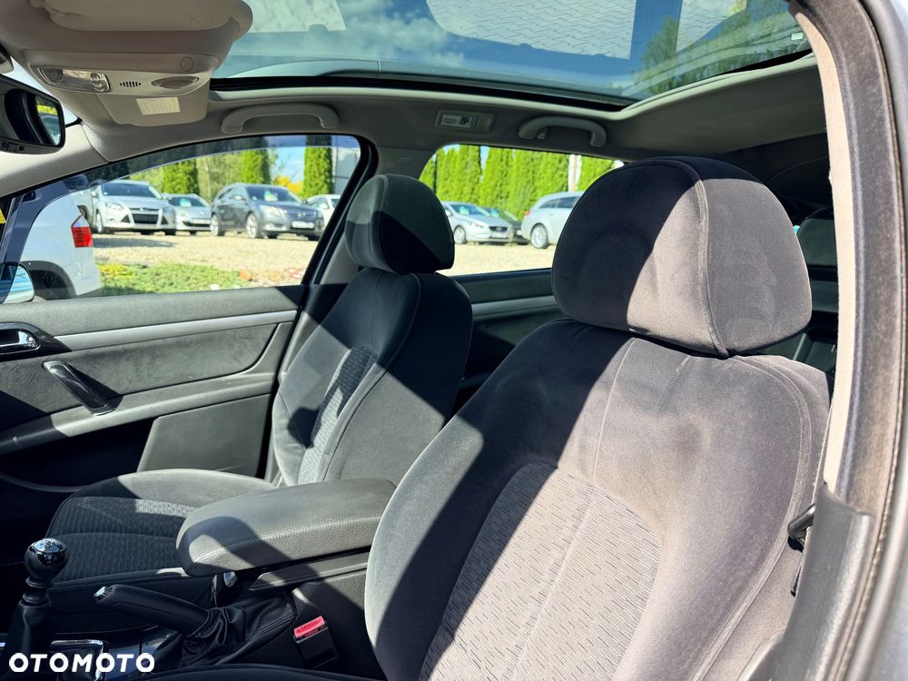 Peugeot 407 2.0 HDi Premium - 10