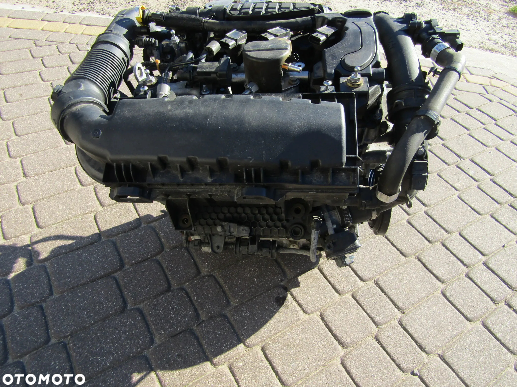 SILNIK  PEUGEOT CITROEN 1.2 THP 10XTA1 HN02 - 4