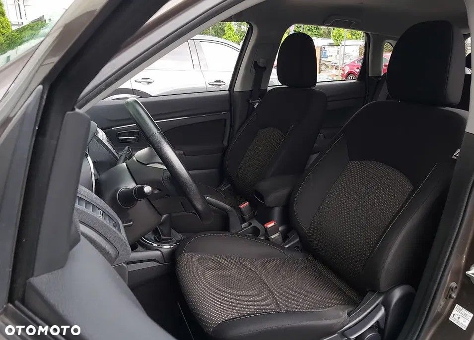 Mitsubishi ASX 1.6 Invite - 9