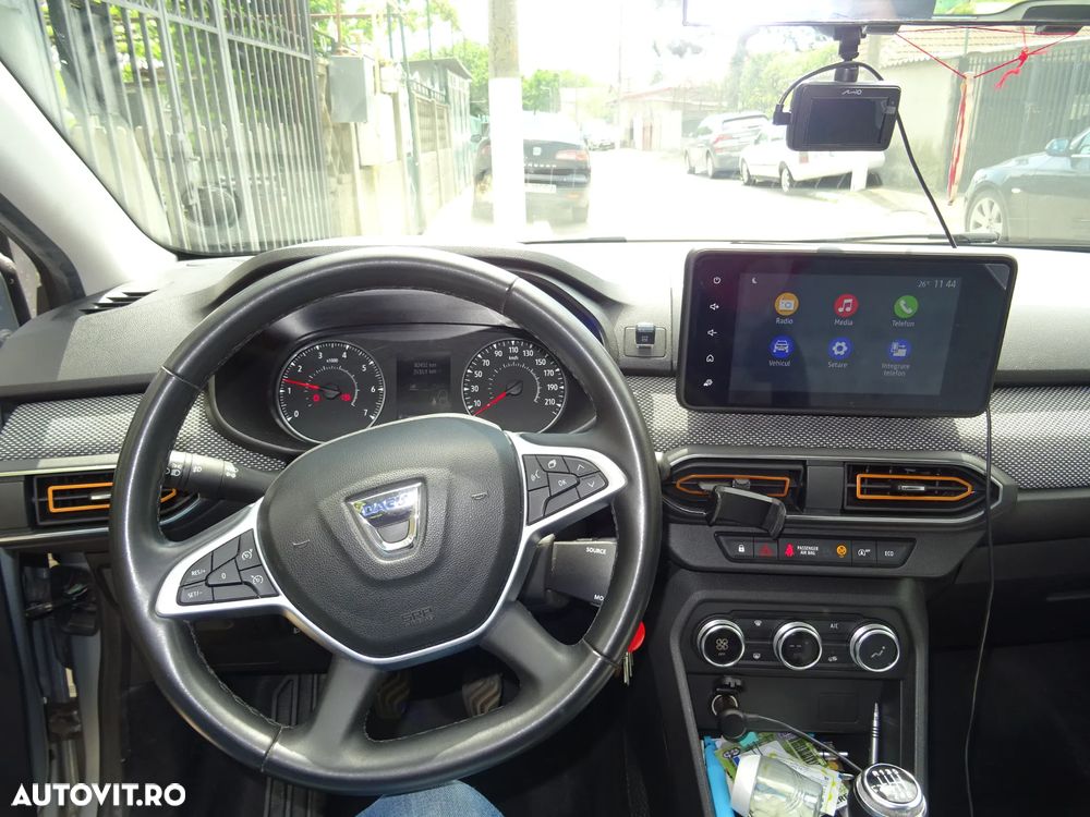 Dacia Sandero TCe 90 Essential - 7