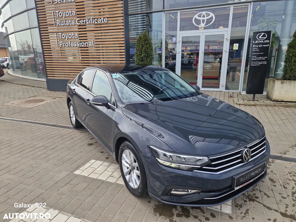 Volkswagen Passat 2.0 TDI DSG Comfortline - 1