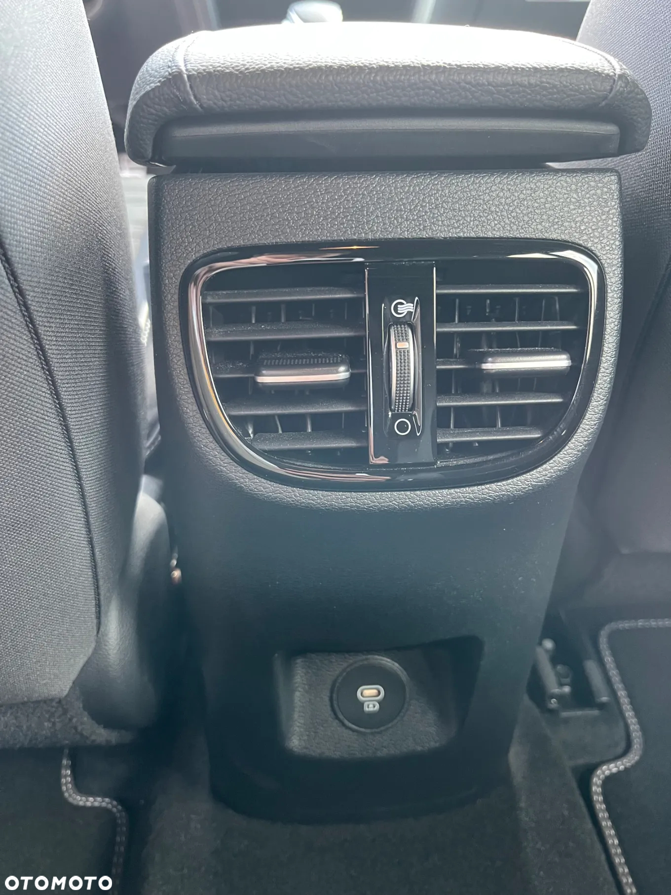 Kia Ceed 1.5 T-GDI GT-Line DCT - 27