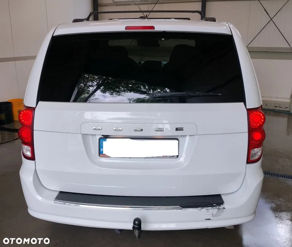 Dodge Grand Caravan - 13