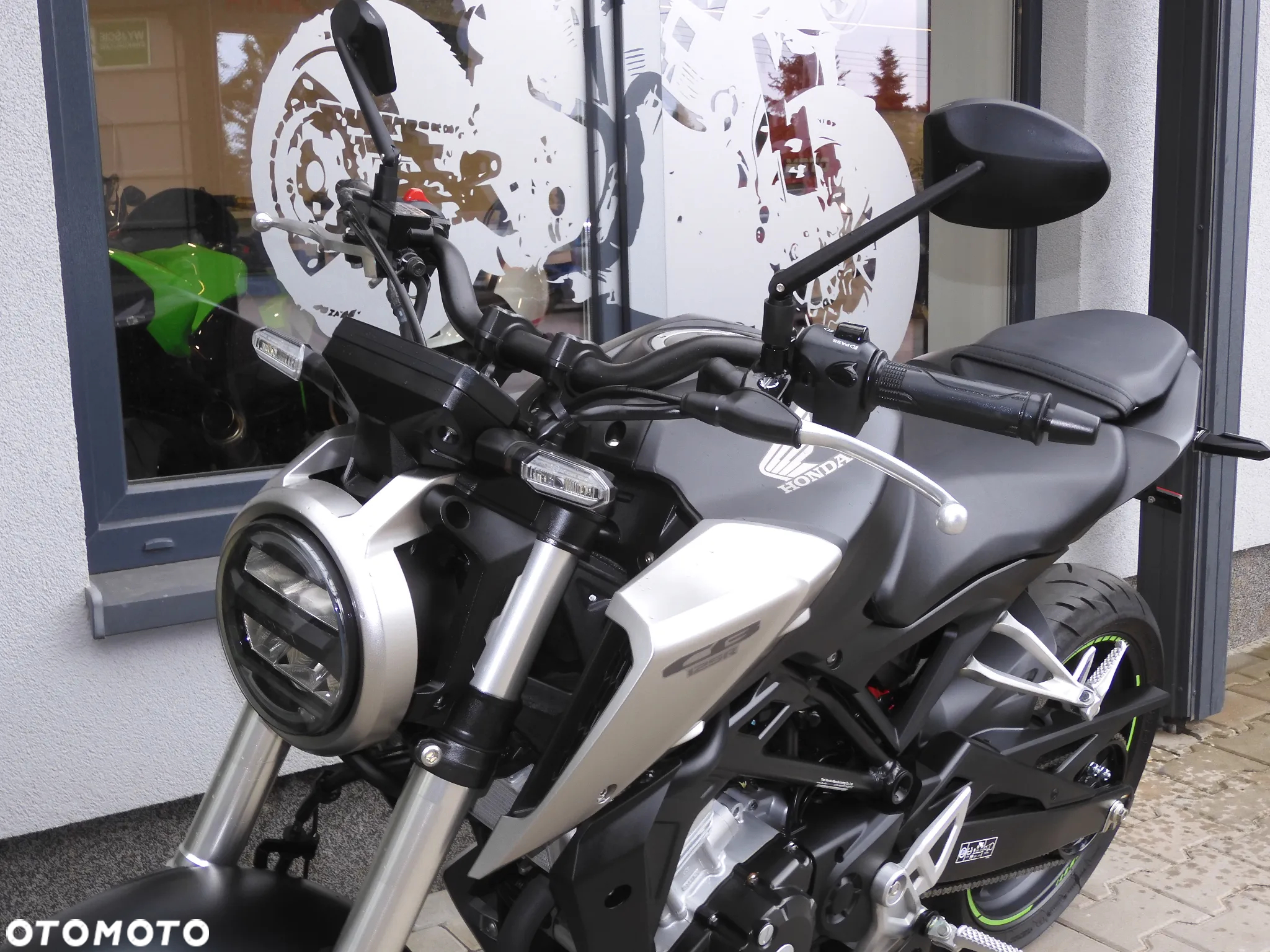 Honda CB - 23