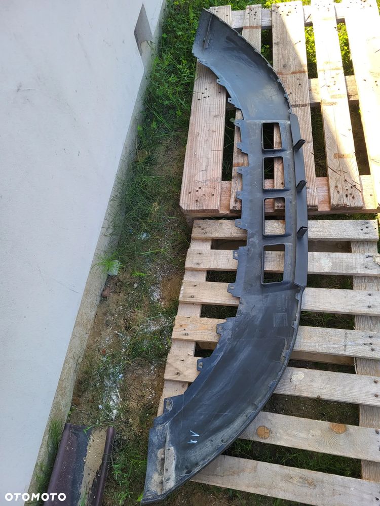 Spoiler Pod Zderzak Przedni Audi Q5 8R0807061C - 5