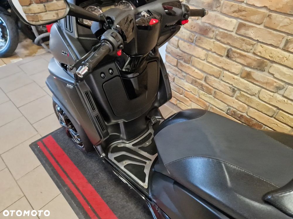 Peugeot Metropolis - 27