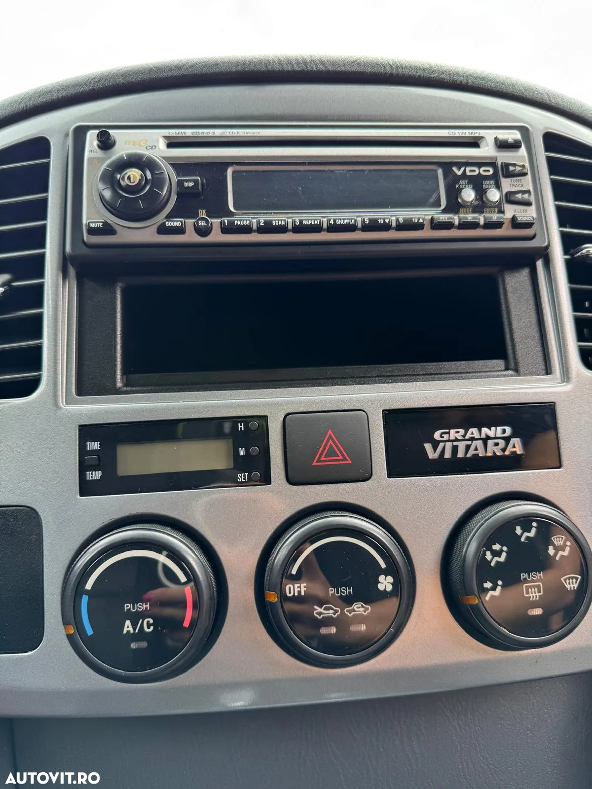 Suzuki Grand Vitara 1.6 Limited - 22