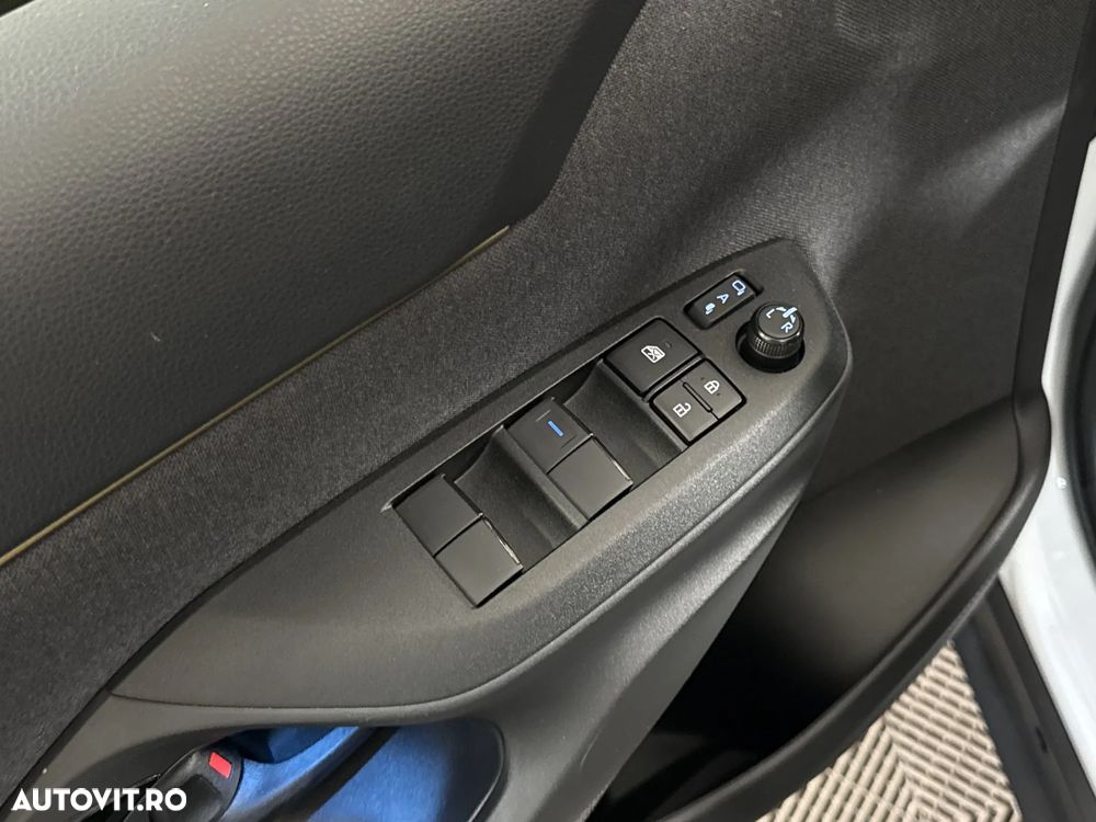 Toyota Yaris Cross - 15