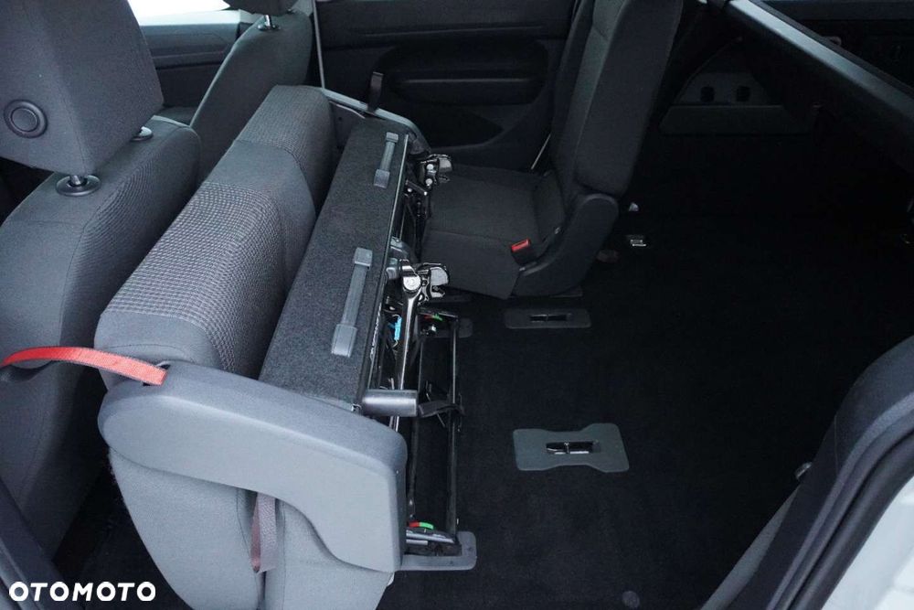 Volkswagen Caddy - 21