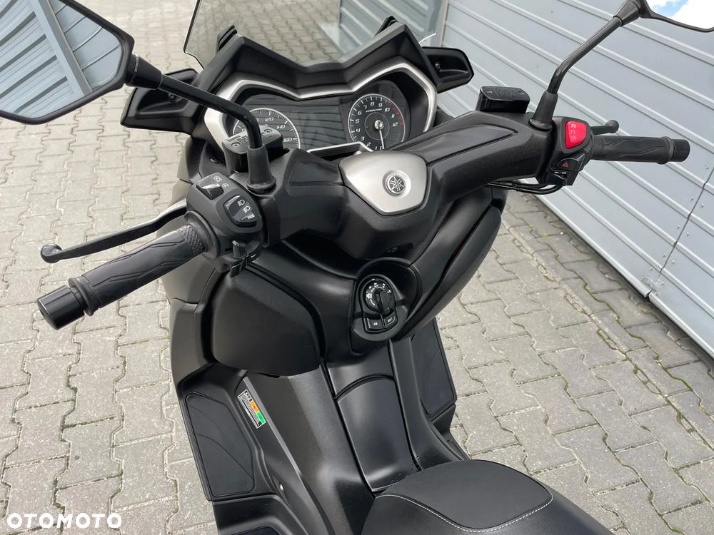 Yamaha X-max - 8
