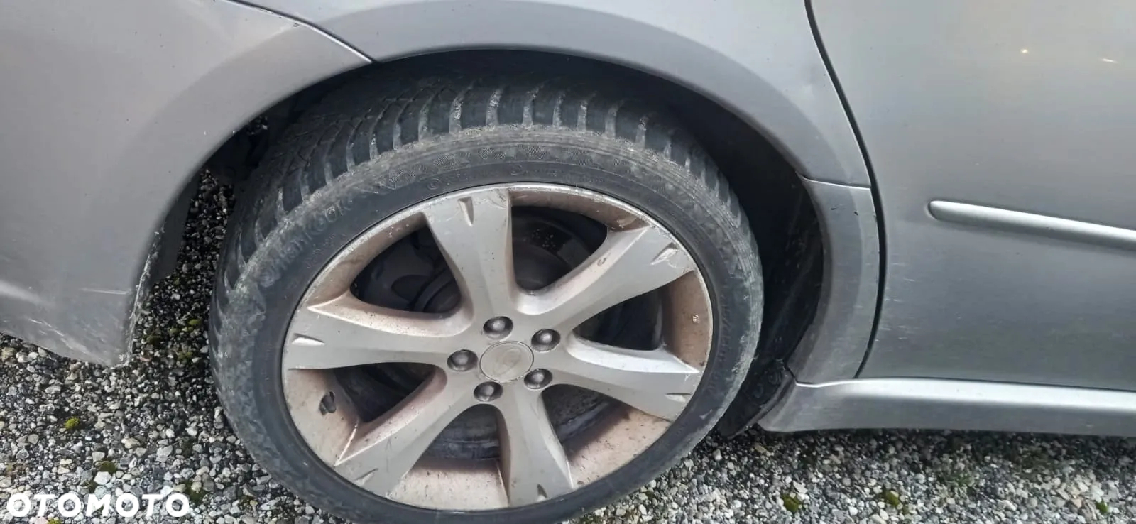 Subaru Legacy - 15