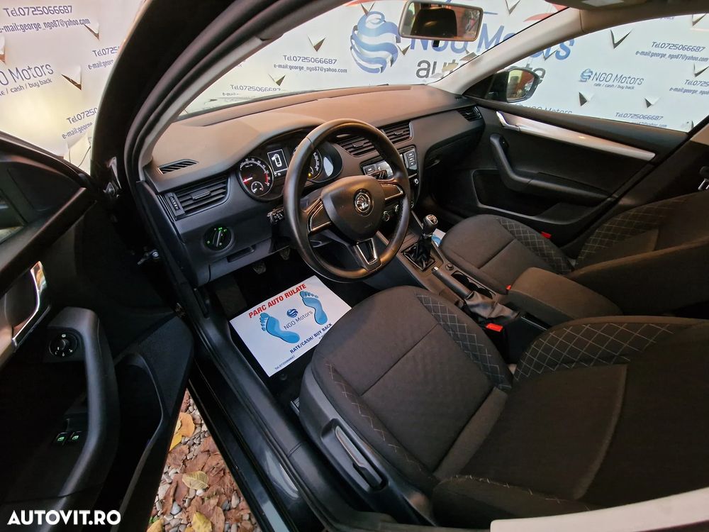 Skoda Octavia Combi Diesel 1.6 TDI Style - 19