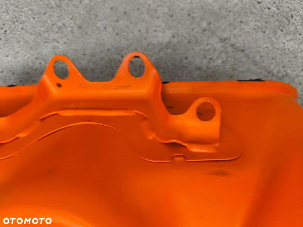 Bak, zbiornik paliwa KTM 390 Duke 24- - 19
