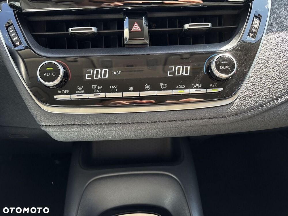 Toyota Corolla - 30