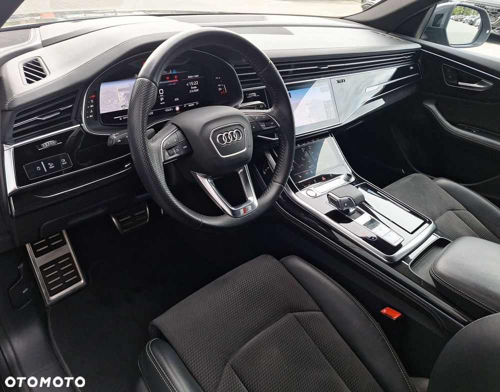 Audi SQ8 - 11