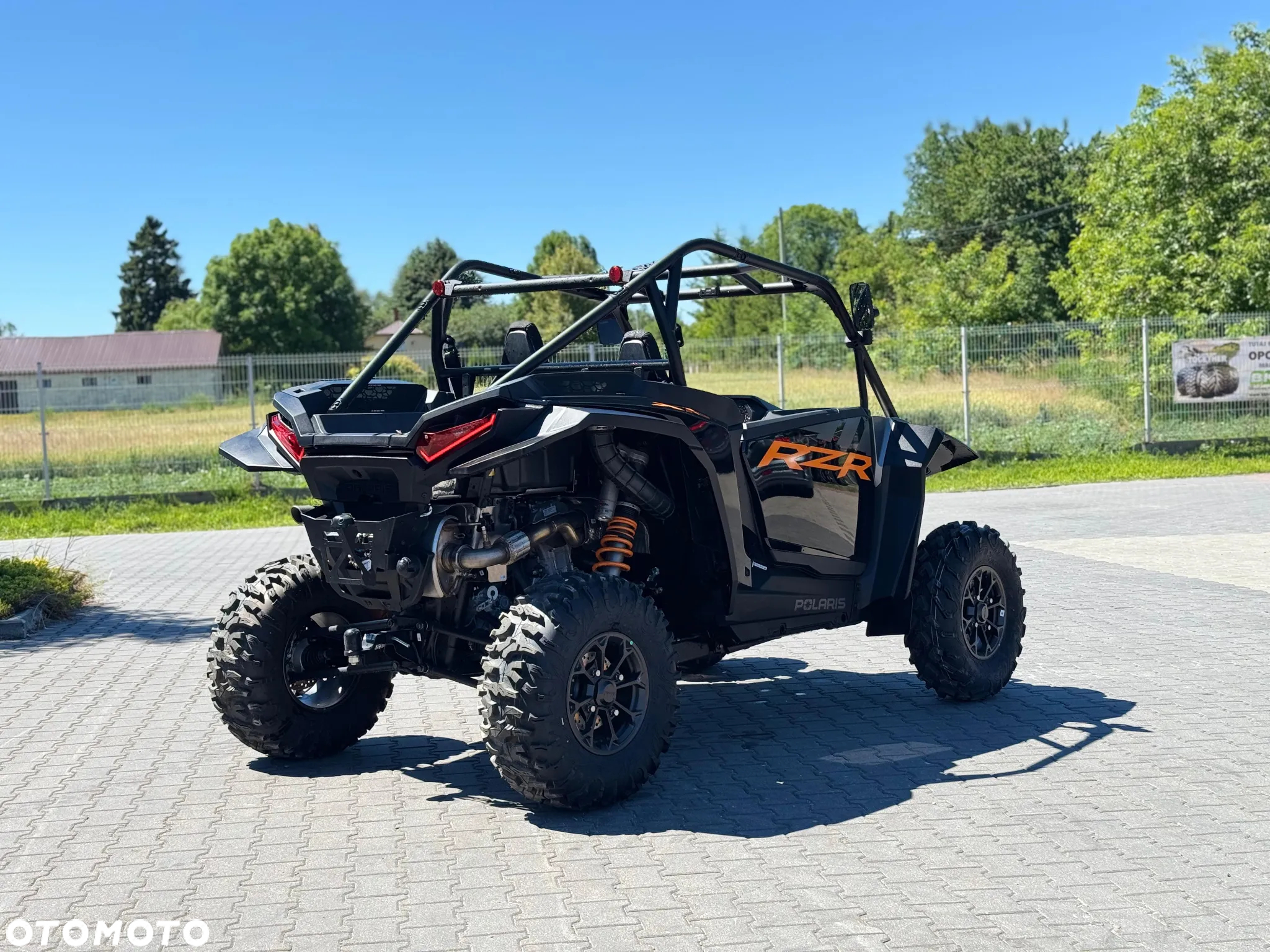 Polaris RZR - 8
