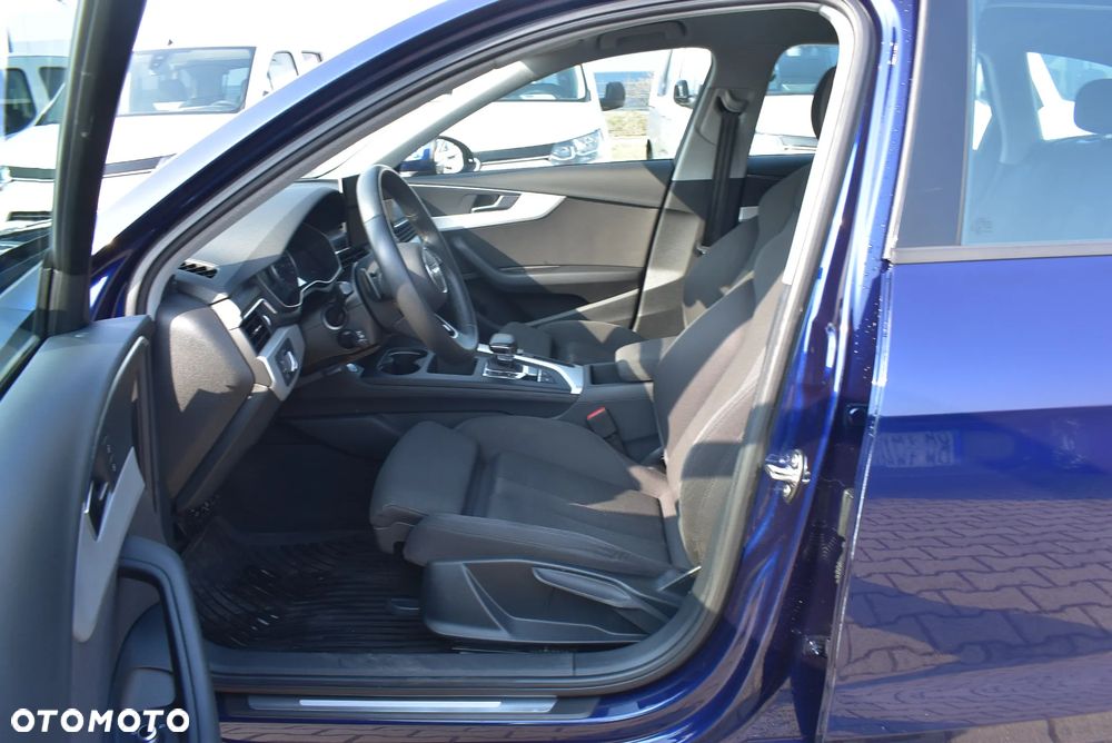 Audi A4 Avant 35 TDI mHEV S tronic - 9