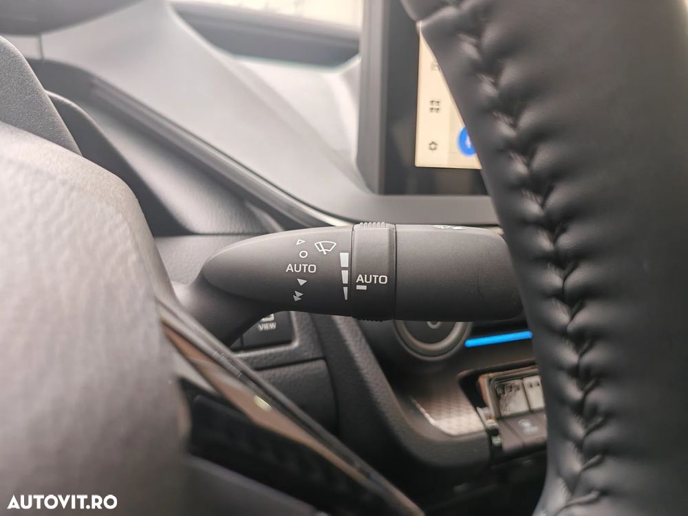 Toyota Prius 2.0 FWD PHEV Exclusive - 34