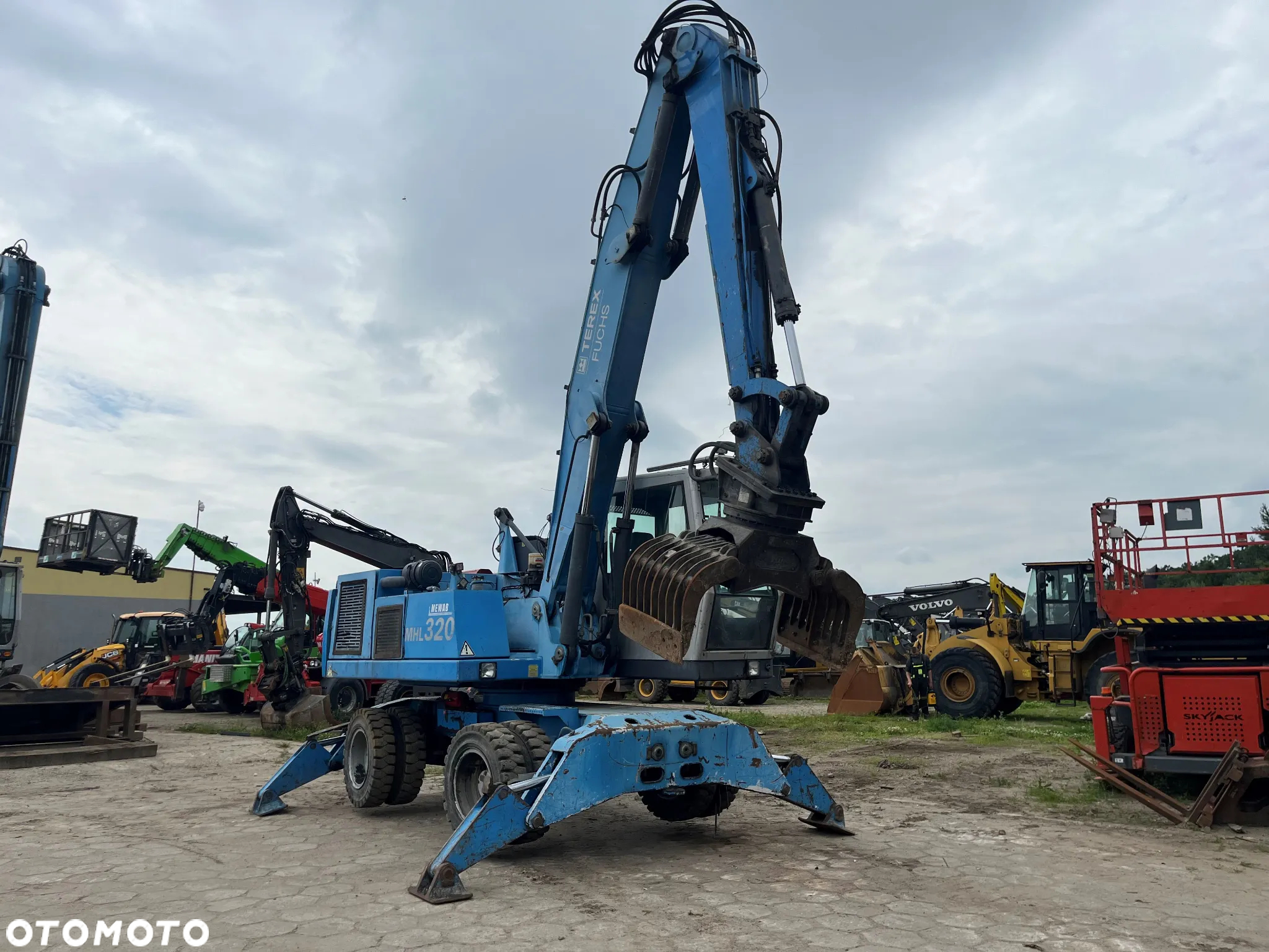 Fuchs MHL320 - 6
