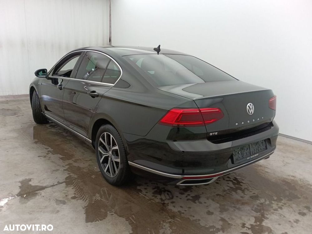 Volkswagen Passat - 3