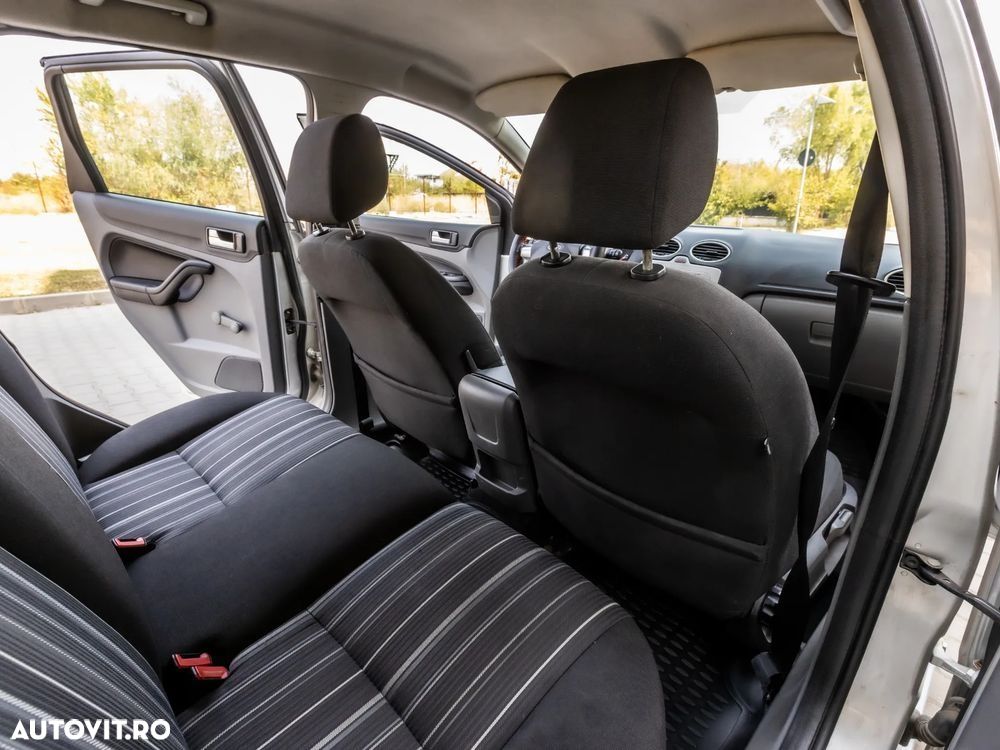 Ford Focus 1.6 TDCi Plus - 10