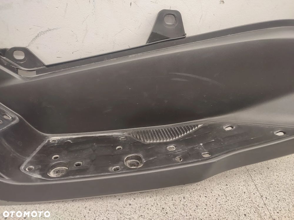 Podłoga, podest, owiewka, osłona Yamaha N-MAX 125 NMAX 125 - 4