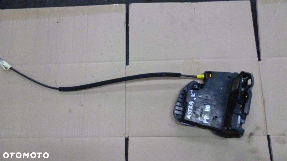 OPEL ASTRA V K ZAMEK PRAWY PRZEDNI - 1