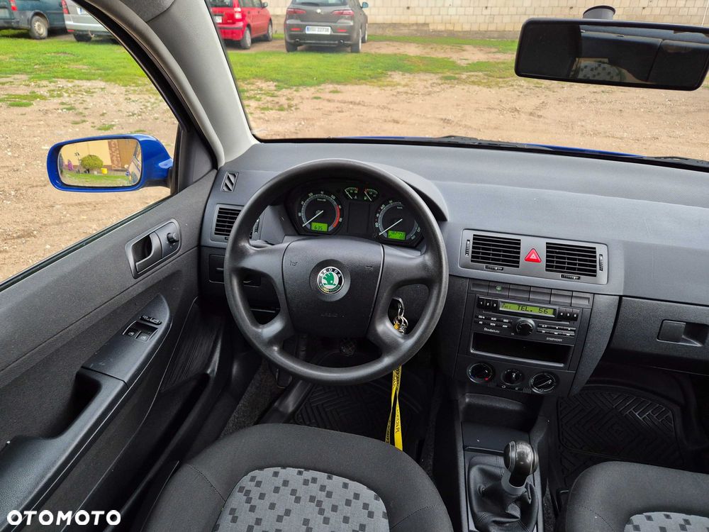 Skoda Fabia - 8