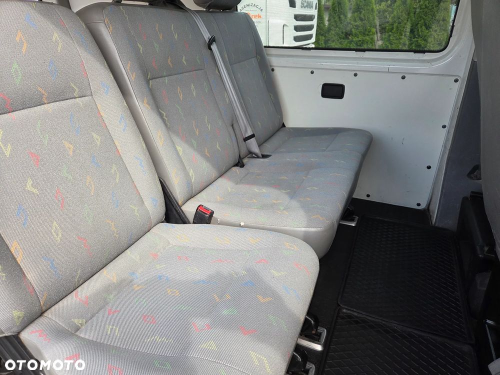 Volkswagen Transporter - 14