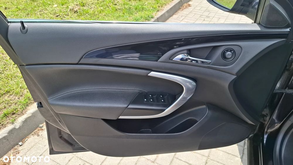 Opel Insignia 1.6 Turbo Cosmo - 14