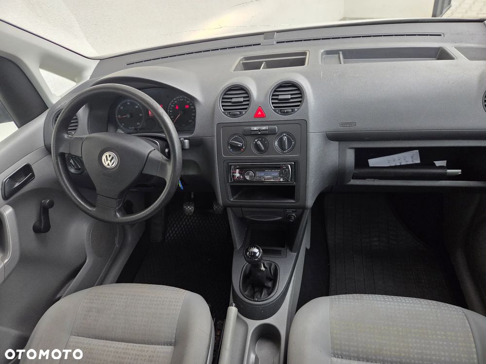Volkswagen Caddy - 9