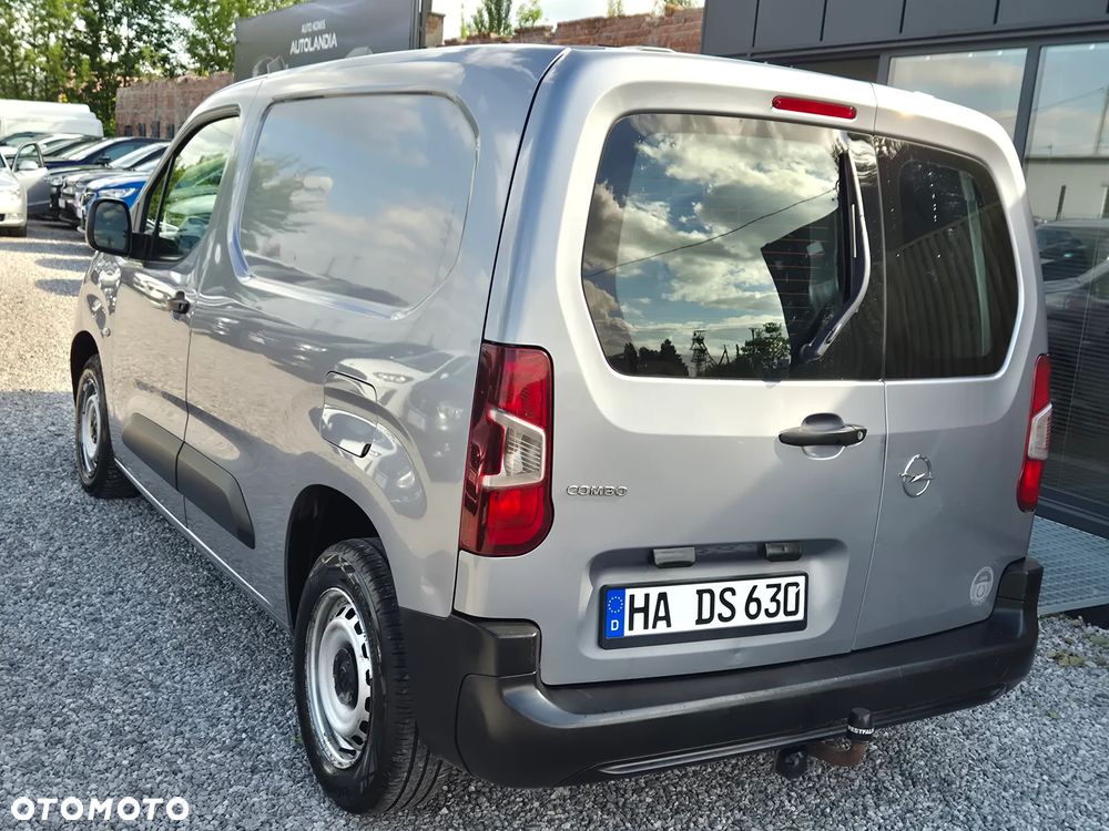 Opel COMBO - 12